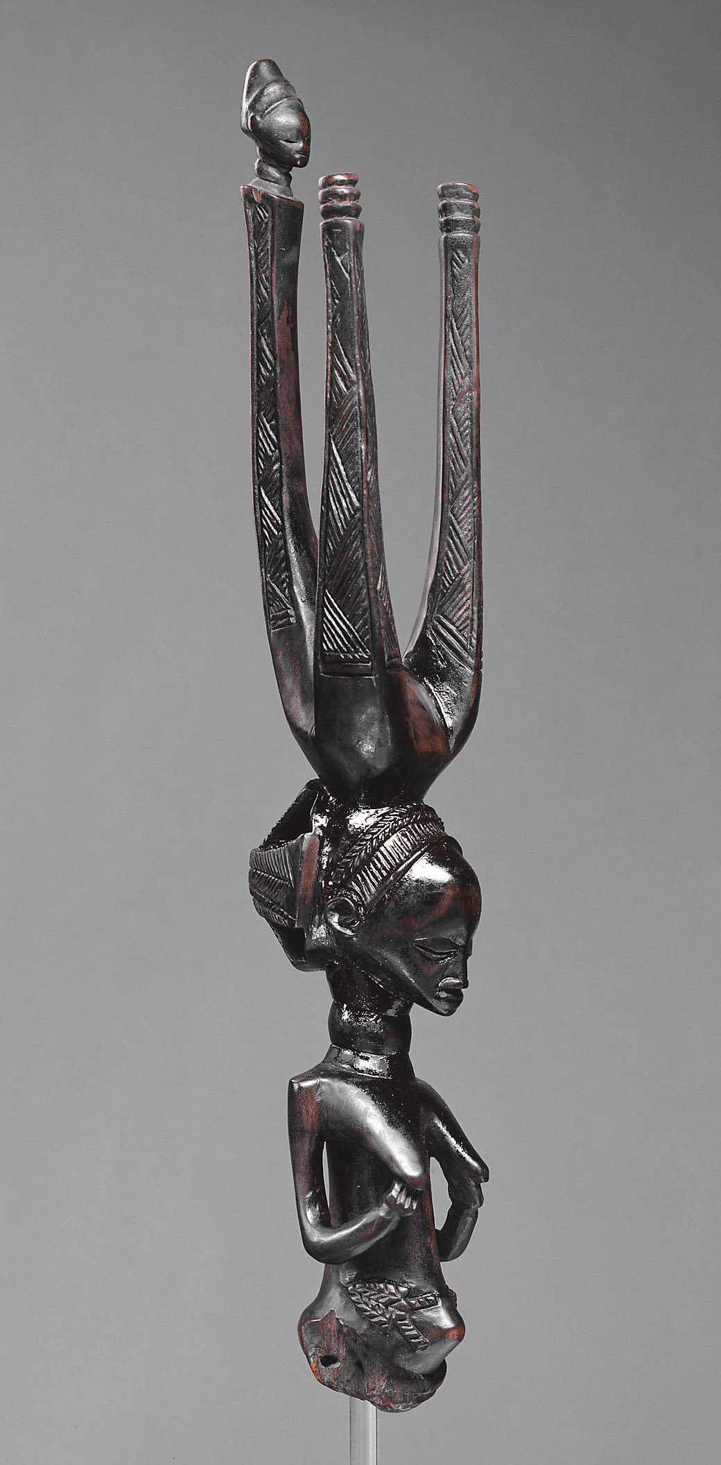 Bogenhalter mit weiblicher Figur von Unbekannter Meister der Luba