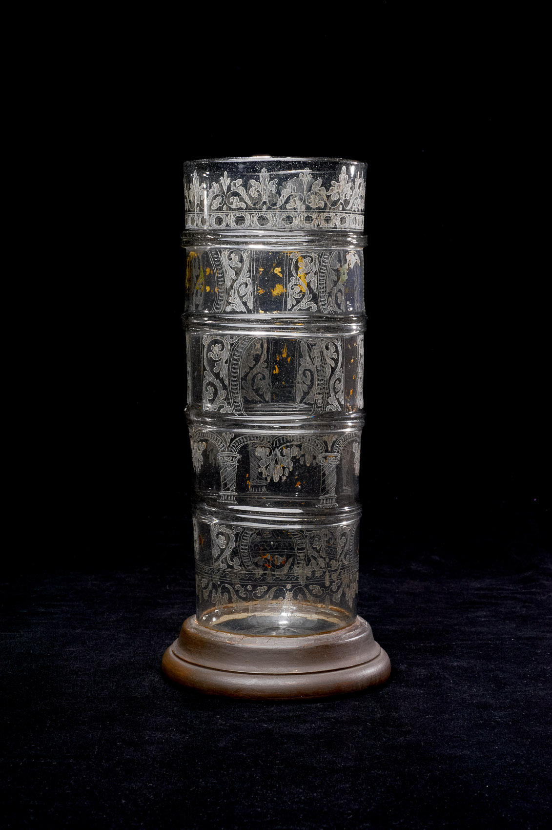 Hohes Paßglas mit Diamantgravur, genannt "Glas der Philippine Welser" von Johann Chrysostomus Höchstetter