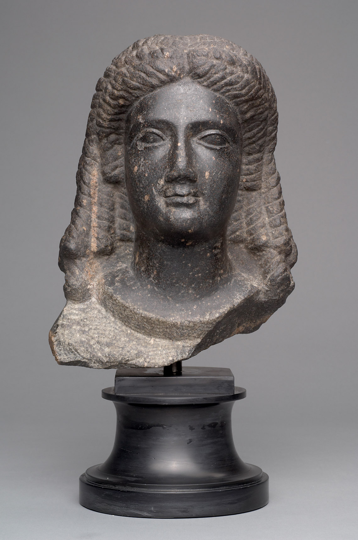 Statuenbüste einer Göttin