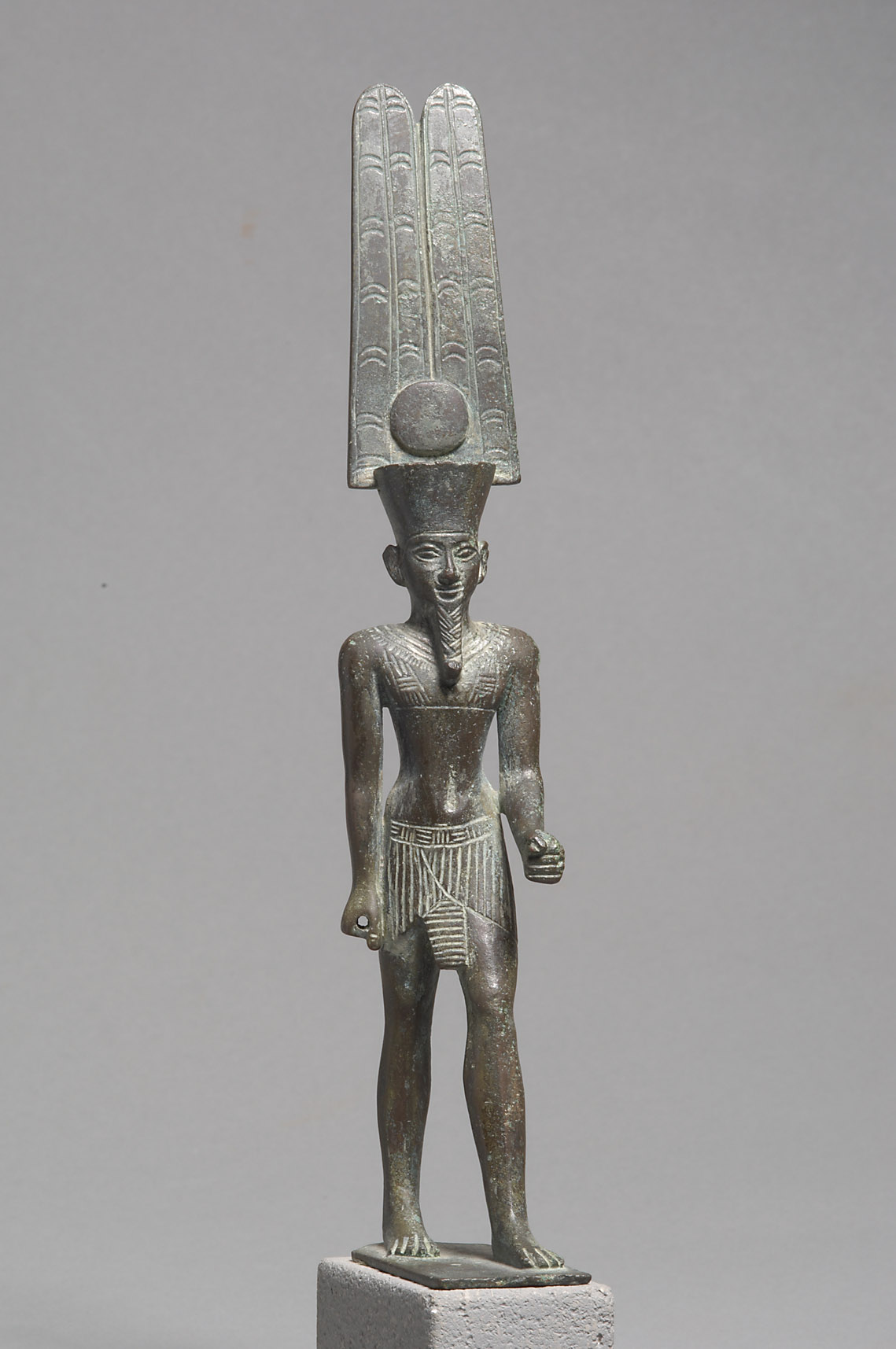 Schreitender Gott Amun