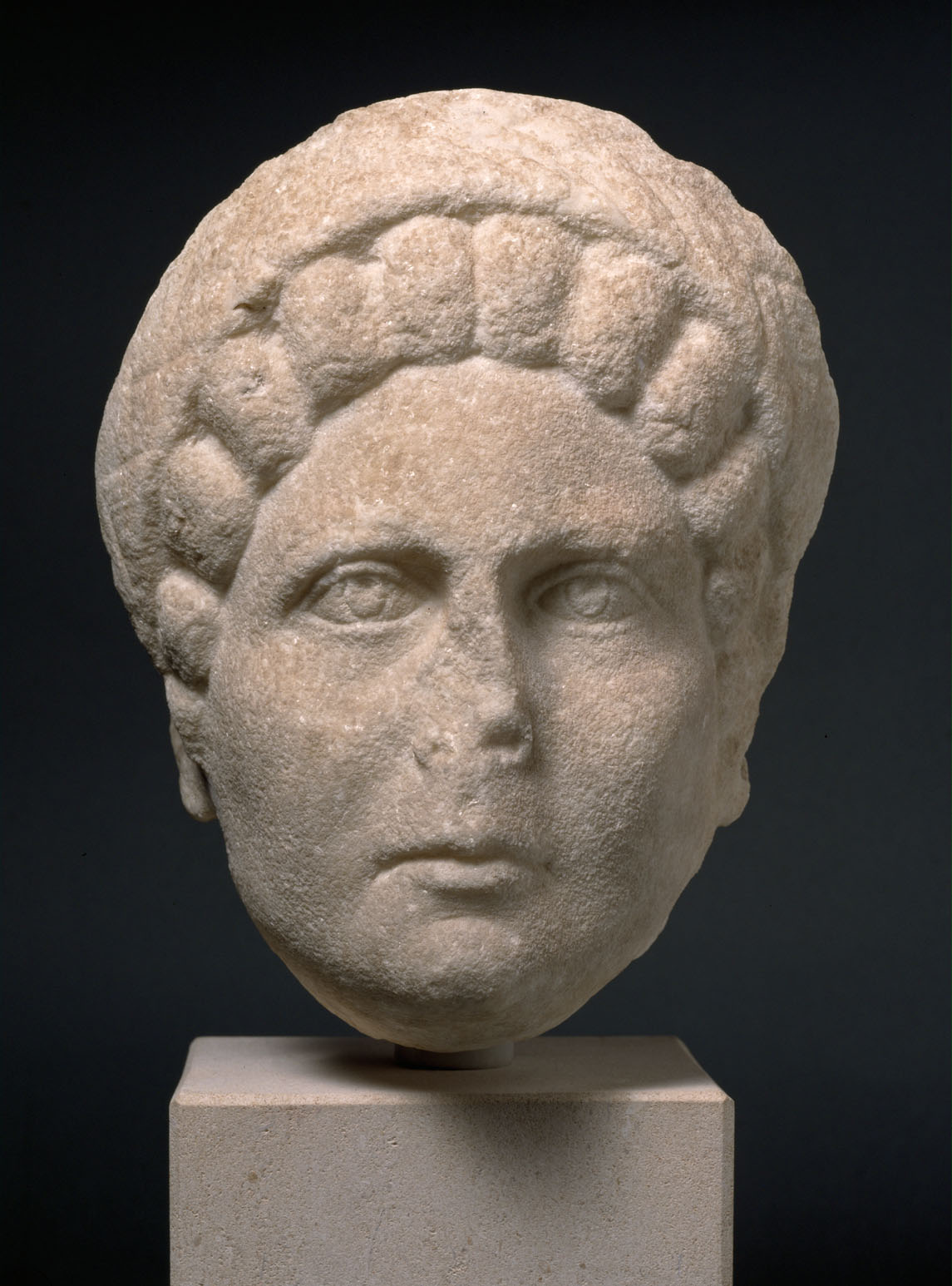 Frau