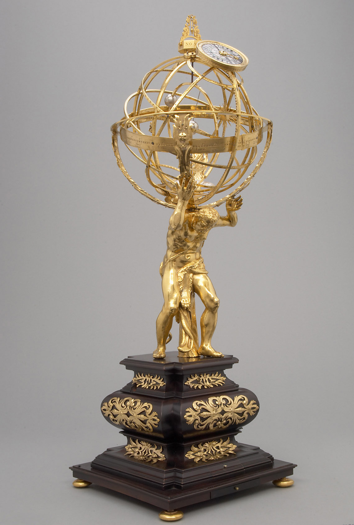 Kunsthistorisches Museum Herkules mit mechanischer Armillarsphäre